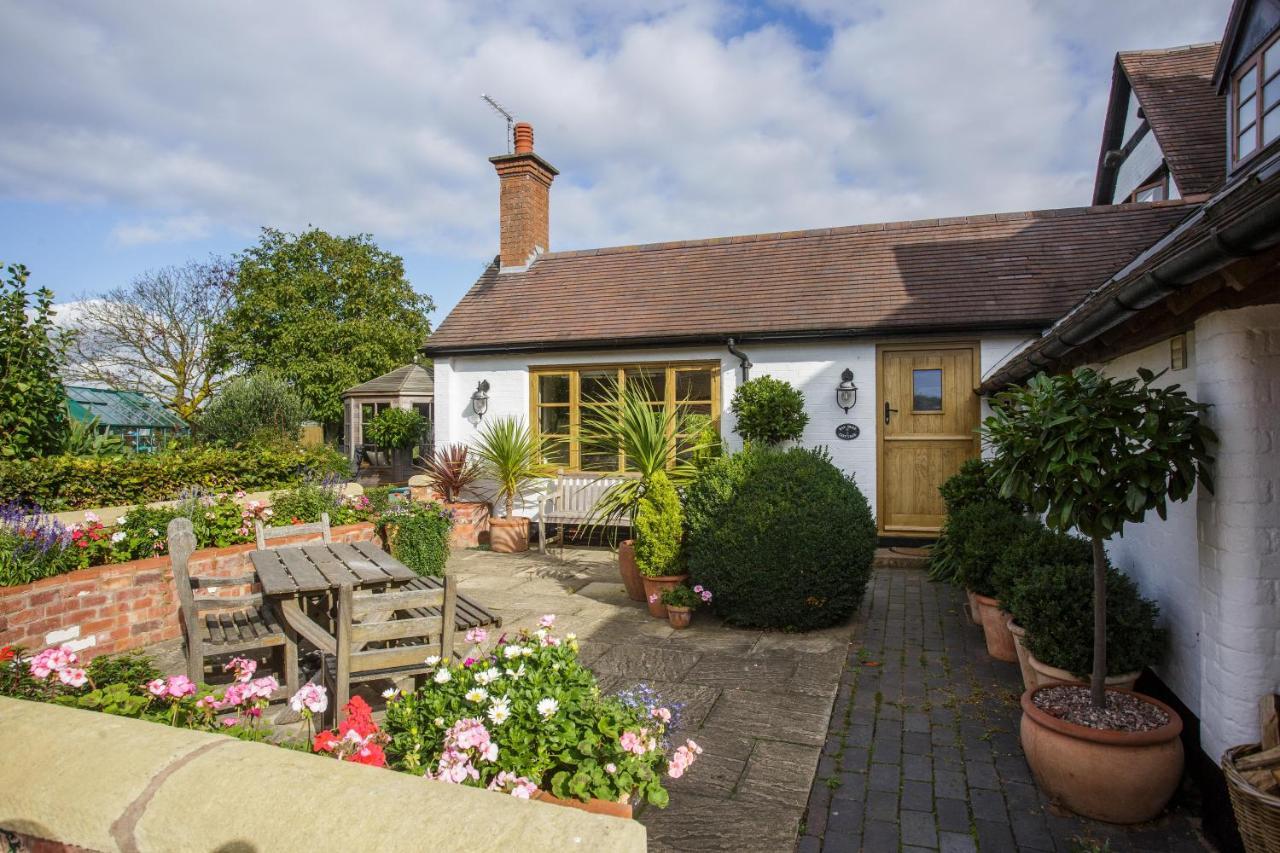 Bay Tree Cottage Droitwich Exterior photo